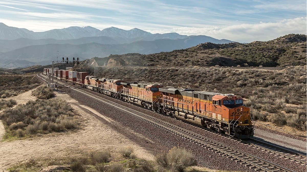 BNSF's $4B Barstow Hub Clears Local Vote