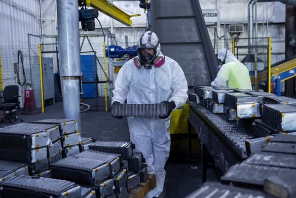 Colorado Puts EV Battery Recycling on Automakers