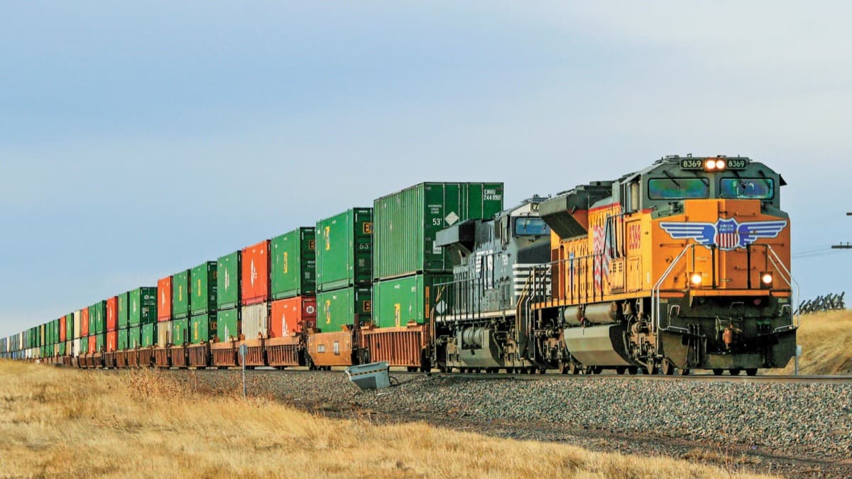 Maersk Shifts SoCal Containers From BNSF to UP